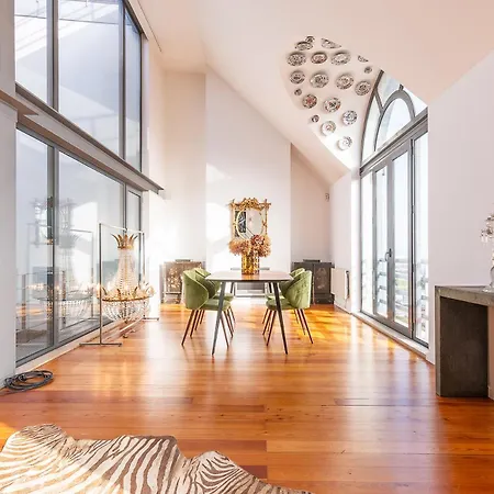 아파트 Luxurious Loft - River View